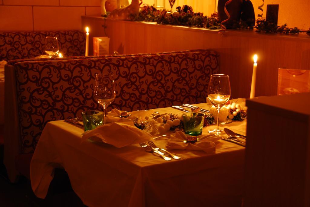 נאודרס Alpenhotel Regina מראה חיצוני תמונה