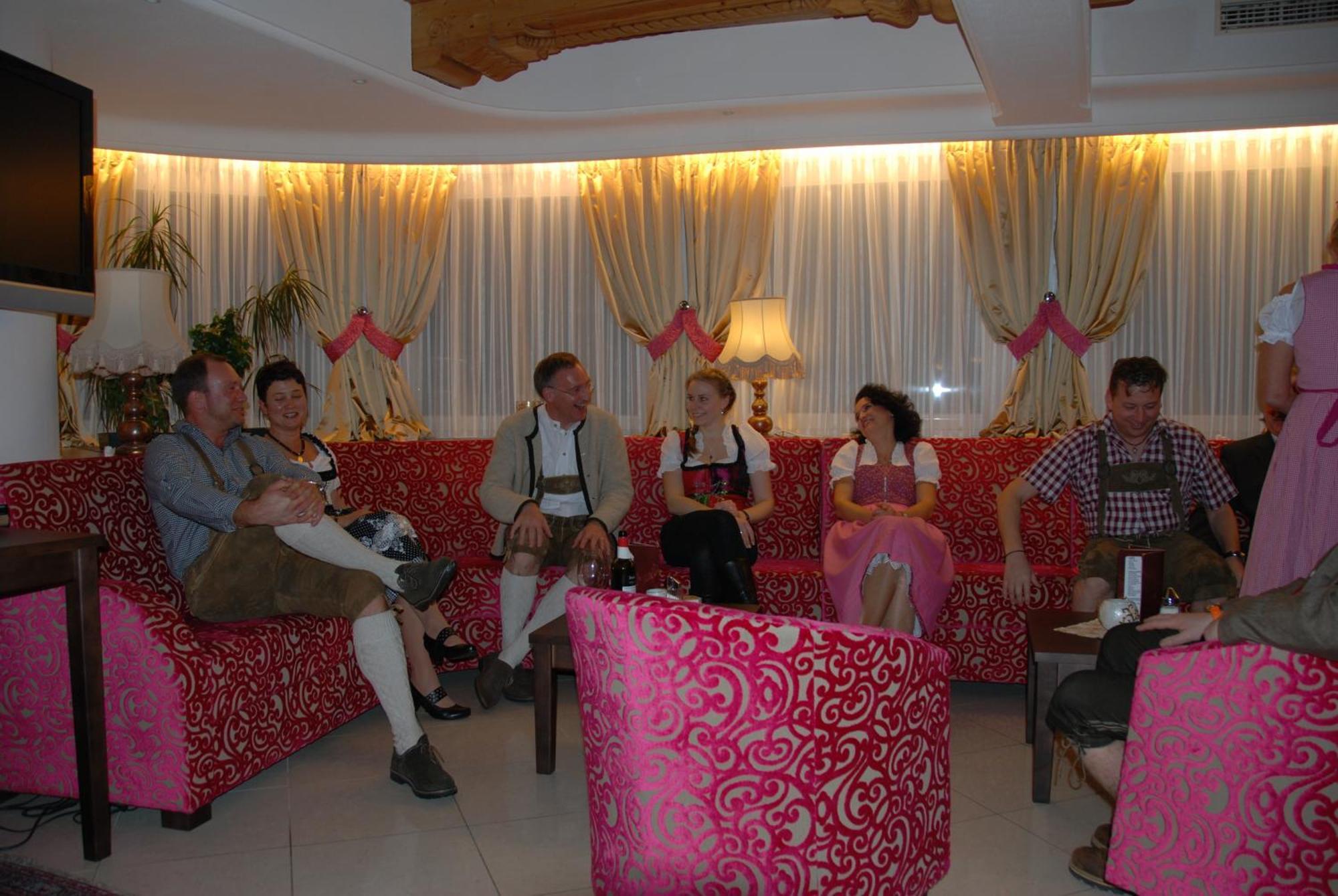 נאודרס Alpenhotel Regina מראה חיצוני תמונה